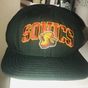 Meet your Posher, Thomas